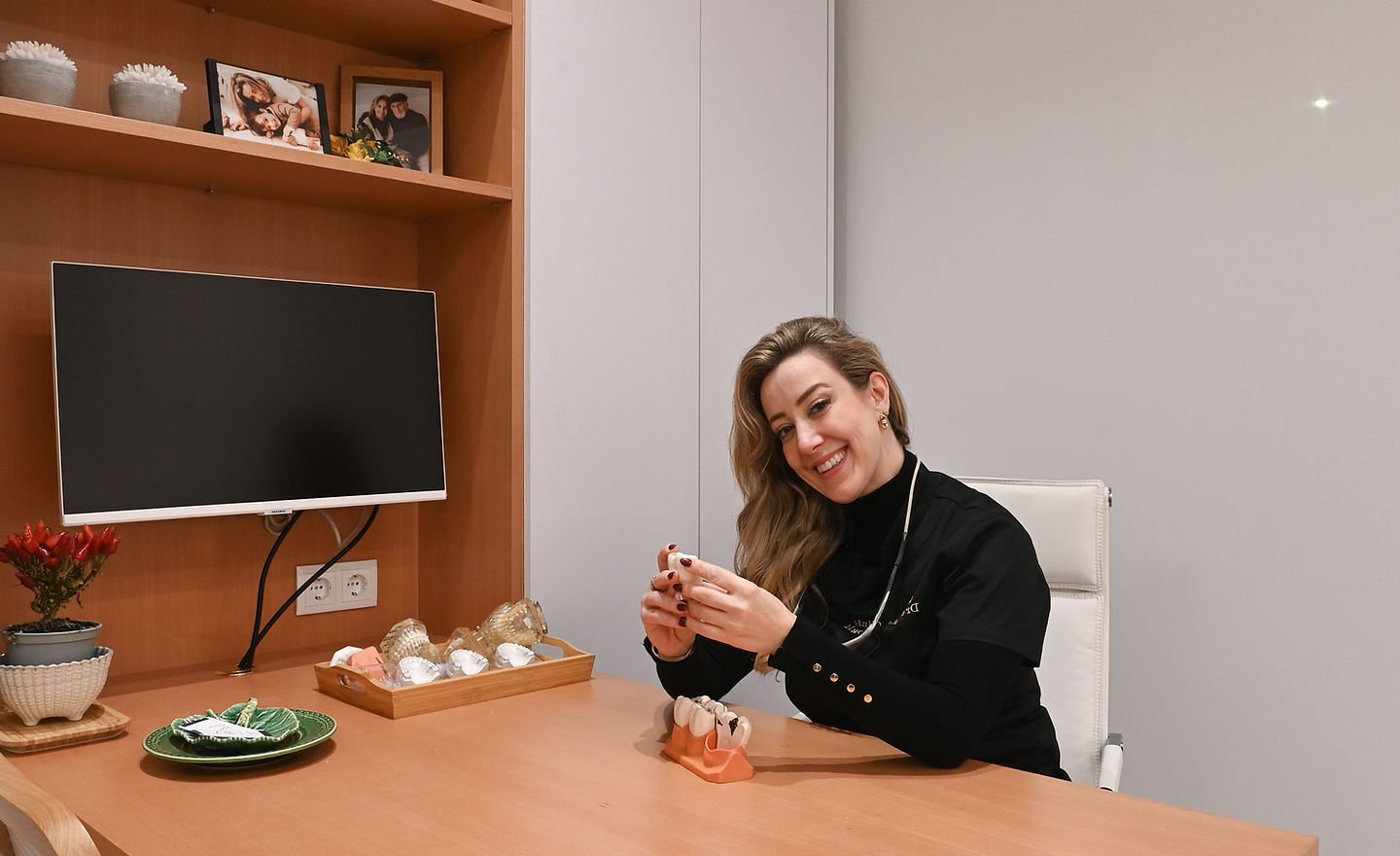 Dra. Silvia Fogli na clínica